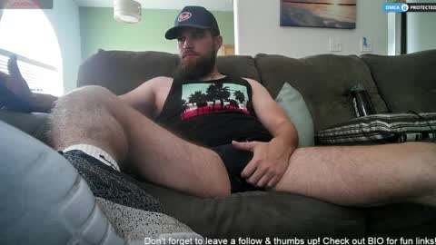 Snapshot of dikdowndaddy chatting on 04/06/26, 06:53 Daddy online show from 04/06/26, 06:53