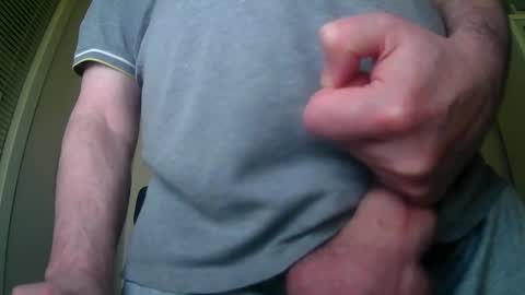 Snapshot of diki3333333333 chatting on 12/21/24, 10:50 Nick online show from 12/21/24, 10:50