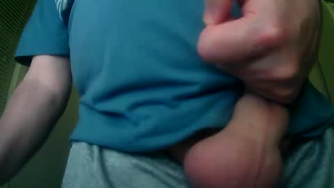 Snapshot of diki3333333333 chatting on 01/03/25, 12:19 Nick online show from 01/03/25, 12:19