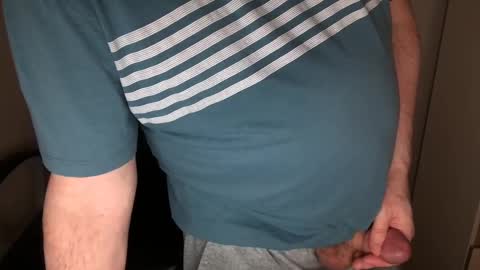 Snapshot of diki3333333333 chatting on 03/08/25, 06:43 Nick online show from 03/08/25, 06:43