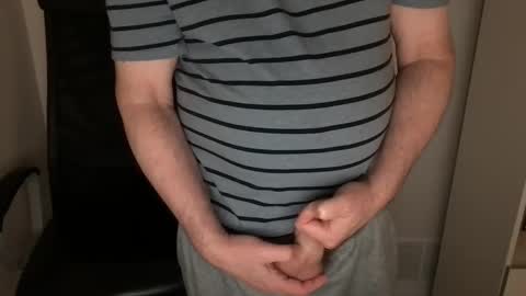 Snapshot of diki3333333333 chatting on 10/19/25, 12:22 Nick online show from 10/19/25, 12:22