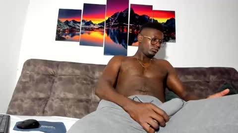 Snapshot of dilaan_carter chatting on 06/02/26, 12:18 joshua online show from 06/02/26, 12:18