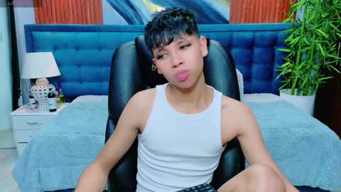 Snapshot of dilan_911 chatting on 03/25/26, 07:09 DILAN online show from 03/25/26, 07:09