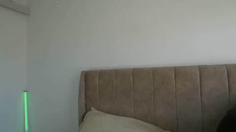 Snapshot of dilan_coy chatting on 06/10/26, 09:03 Dilan Coy online show from 06/10/26, 09:03