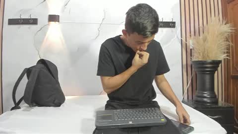 dilanandking online show from 04/29/26, 01:15