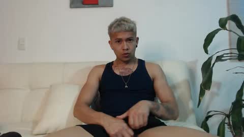 dilanxxx8888 online show from 11/13/25, 05:06