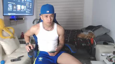 Snapshot of dilanxxx8888 chatting on 04/08/26, 04:01 dilanxxx8888 online show from 04/08/26, 04:01