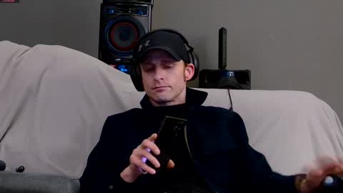 Dilldough405 online show from 12/27/24, 07:24