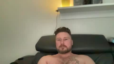 Snapshot of dilliding chatting on 03/11/25, 10:51 dilliding online show from 03/11/25, 10:51
