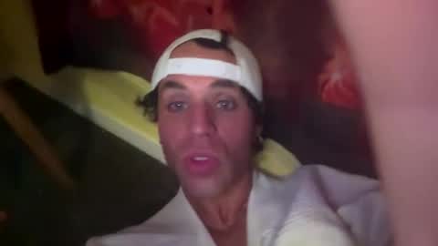 Snapshot of dimepiecebottom chatting on 12/17/24, 01:16 dimepiecebottom online show from 12/17/24, 01:16