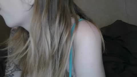 Sofie online show from 02/19/25, 11:06