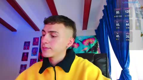 Julian Independent Model online show from 03/09/25, 10:52