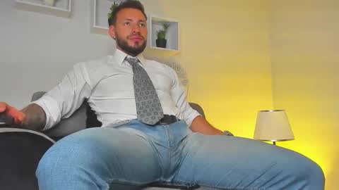 Snapshot of dimitri_master chatting on 09/16/25, 12:22 Angel Dimitri online show from 09/16/25, 12:22