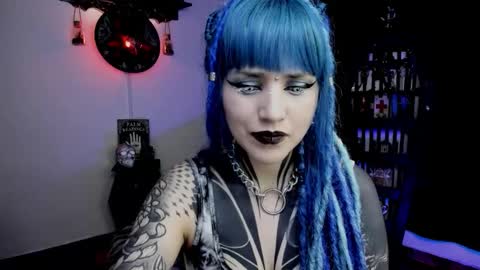 Snapshot of dimmuanddarkness chatting on 12/17/25, 05:57 dimmuanddarkness online show from 12/17/25, 05:57