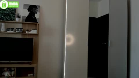 Snapshot of din_star chatting on 02/15/25, 07:38 Dina online show from 02/15/25, 07:38