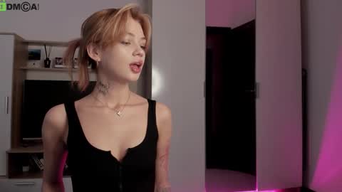 Dina online show from 11/16/25, 07:14