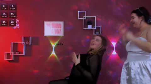 dina_bloom online show from 02/25/26, 08:40