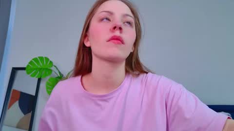 Snapshot of dina_peach chatting on 03/17/26, 05:55 Dina online show from 03/17/26, 05:55