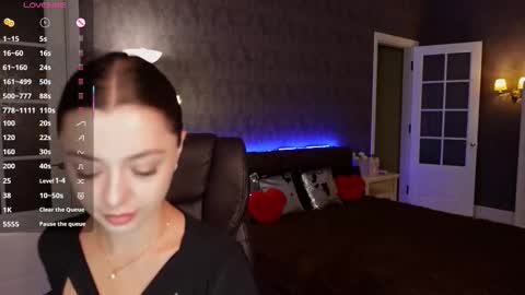 dinacandy online show from 09/25/25, 10:19