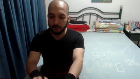 Snapshot of dinchtcams chatting on 03/26/26, 11:32 Dincht online show from 03/26/26, 11:32