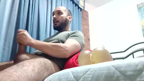 Snapshot of dinchtcams chatting on 04/27/26, 05:55 Dincht online show from 04/27/26, 05:55