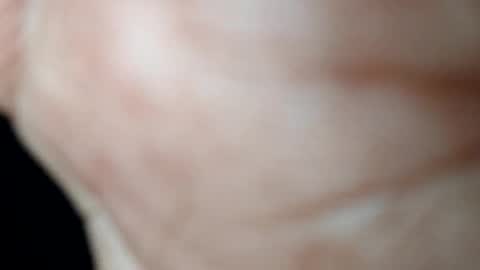 Snapshot of dino_7711 chatting on 12/04/25, 07:00 dyno online show from 12/04/25, 07:00