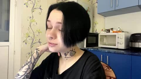 Cate online show from 10/21/25, 08:20