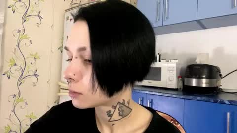Cate online show from 10/26/25, 08:15