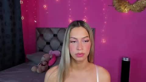 Snapshot of dione_sexyy chatting on 01/29/25, 06:54 IG dionemontecarlo19 online show from 01/29/25, 06:54