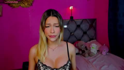 Snapshot of dione_sexyy chatting on 03/27/26, 01:11 IG dionemontecarlo19 online show from 03/27/26, 01:11