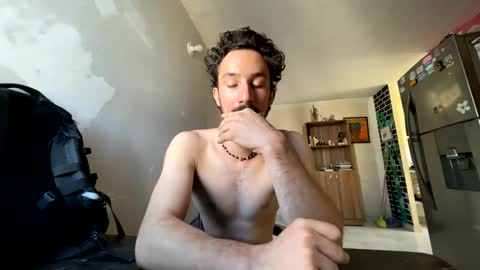 Henry online show from 01/12/25, 02:19