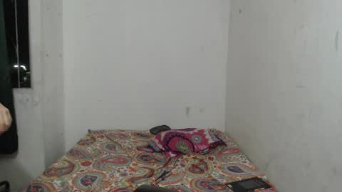 Henry online show from 10/21/25, 01:39