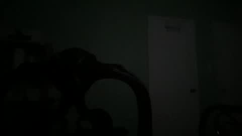 Snapshot of diordixie chatting on 09/26/25, 02:04 DDoubleTrouble online show from 09/26/25, 02:04