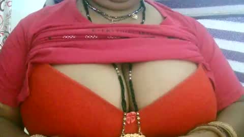 dipa2345 online show from 10/10/25, 06:51