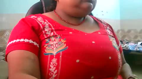 Snapshot of dipa2345 chatting on 03/13/26, 05:36 dipa2345 online show from 03/13/26, 05:36