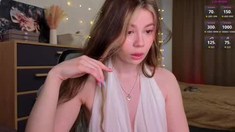 Snapshot of dipamellyy chatting on 04/19/26, 02:00 Diana online show from 04/19/26, 02:00