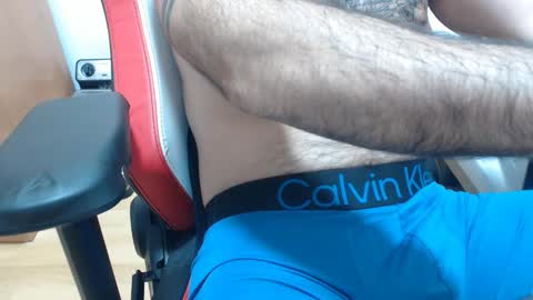 Snapshot of dirfocus chatting on 10/14/25, 05:14 Z online show from 10/14/25, 05:14