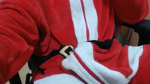 Snapshot of dirfocus chatting on 11/11/25, 05:29 Z online show from 11/11/25, 05:29