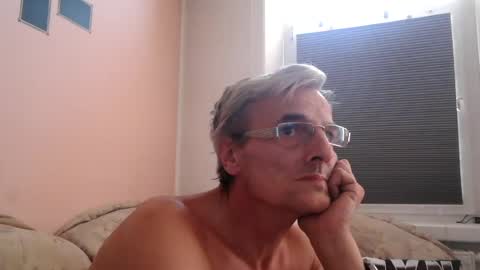 Snapshot of dirk6873 chatting on 07/09/26, 11:25 Adam Carla online show from 07/09/26, 11:25