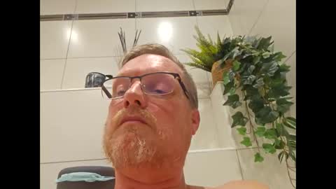 dirkkie1975 online show from 05/02/26, 06:35