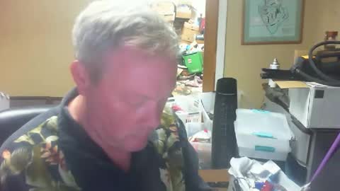 DirtkPitt Fun guy working online show from 12/21/24, 06:23