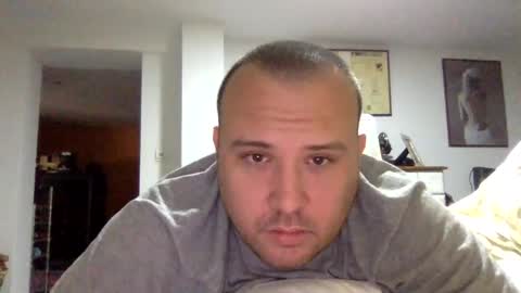 Snapshot of dirme chatting on 03/04/25, 04:30 dirme online show from 03/04/25, 04:30