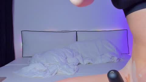 Snapshot of diroill chatting on 01/30/25, 06:54 Hailey online show from 01/30/25, 06:54