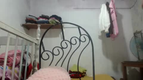 Snapshot of dirtiplay chatting on 12/27/24, 11:42 dirtiplay online show from 12/27/24, 11:42