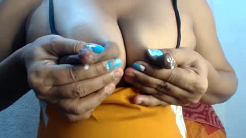 Snapshot of dirtiplay chatting on 10/02/25, 09:33 dirtiplay online show from 10/02/25, 09:33