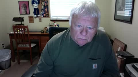dirtrider195080438 online show from 06/02/26, 07:27