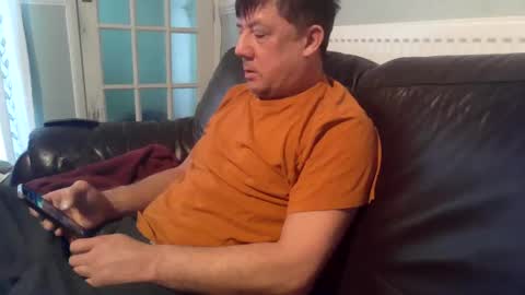 dirty_git1 online show from 01/01/25, 10:00