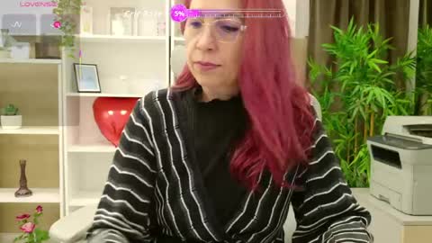 dirty_mature online show from 05/10/26, 07:35