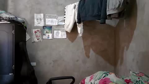 Snapshot of dirty_model chatting on 04/21/26, 06:12 dirty model online show from 04/21/26, 06:12