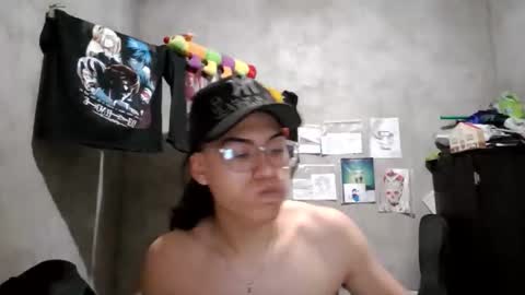 Snapshot of dirty_model chatting on 05/25/26, 11:05 dirty model online show from 05/25/26, 11:05